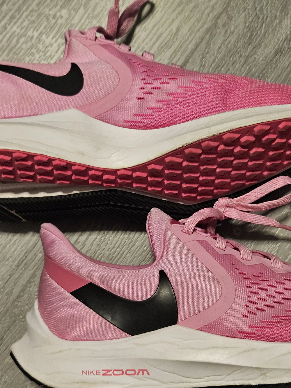 Nike Zoom Women’s Pink/Black  Running Sneakers